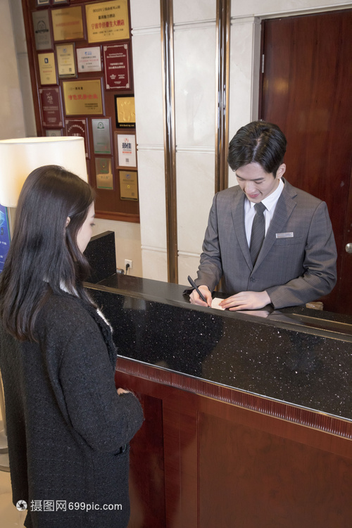 溫馨入住，專業會議 酒店前臺與會議服務的藝術